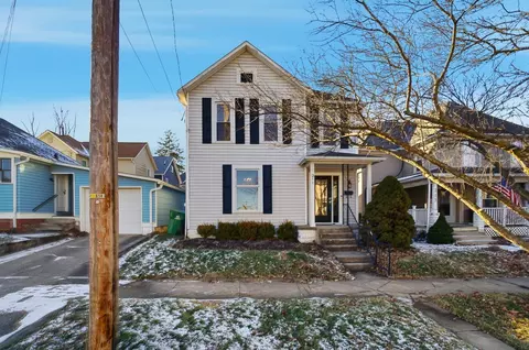 211 N Court St, Marysville, OH 43040