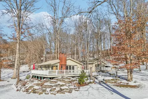 27720 Norris Rd, Tippecanoe, OH 44699
