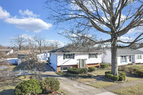 482 Baywood Pl, Gahanna, OH 43230