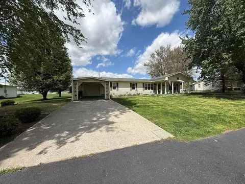 215 Chesley St, West Union, OH 45693