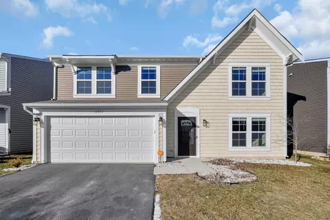 4917 Crestbrook Dr, Lockbourne, OH 43137