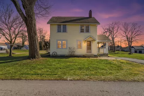 1024 Springlawn Ave, Harrisburg, OH 43126