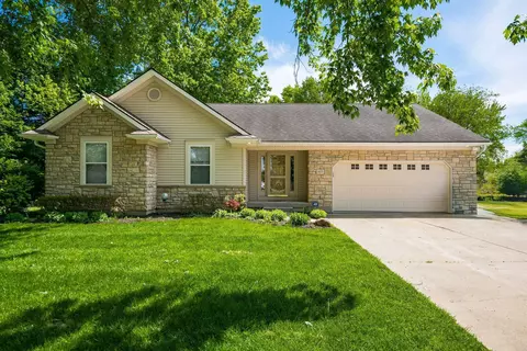 1677 Francisco Rd, Columbus, OH 43220