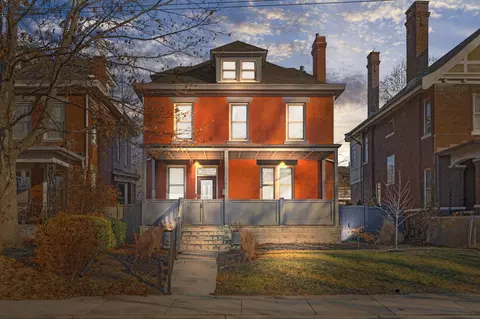 380 Kendall Pl, Columbus, OH 43205