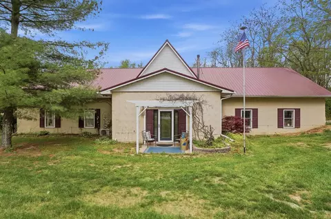 6901 Hill Rd, Hillsboro, OH 45133