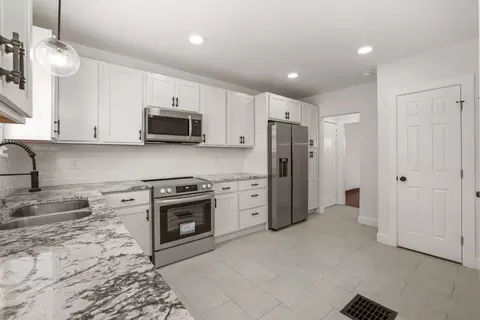 415 S Huron Ave, Columbus, OH 43204