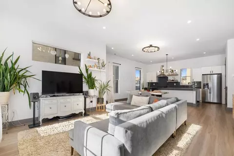 1068 Bryden Rd #I, Columbus, OH 43205