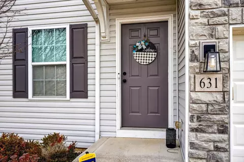 Entry Way - 631 Rolling Acre Dr, Lithopolis, OH 43136 photo 1 of 3