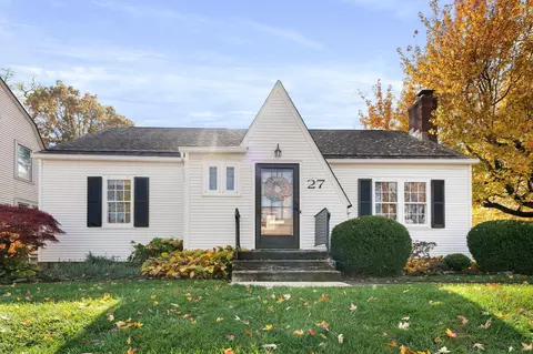 27 Woodland Ave, Delaware, OH 43015