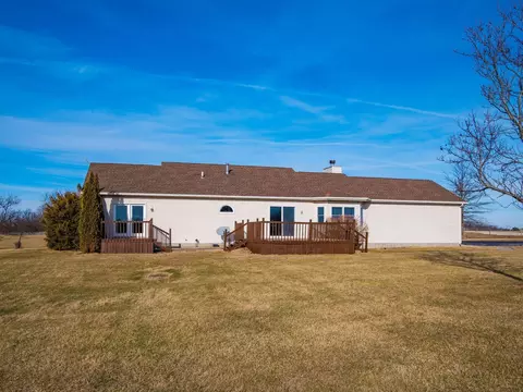 Exterior - 7141 Long Pond Rd, Cable, OH 43009 photo 7 of 10