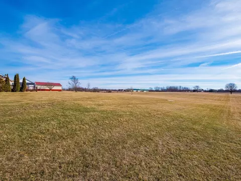 Exterior - 7141 Long Pond Rd, Cable, OH 43009 photo 8 of 10