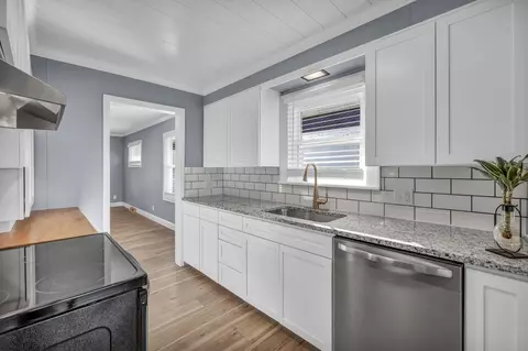 Kitchen - 283 Clover Ave, Marion, OH 43302 photo 4 of 5