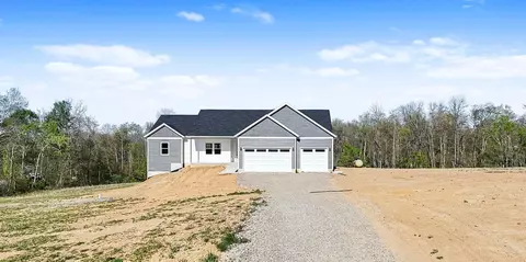 725 Trapp Ln, Hopewell, OH 43746