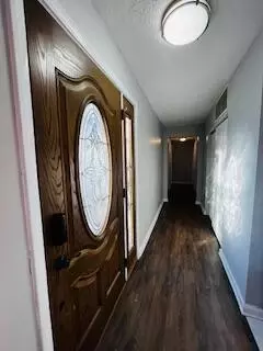 Entry Way - 128 Ravenwood Dr, Springfield, OH 45504 photo 1 of 1