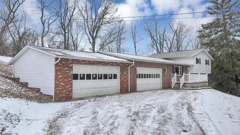 3832 Fallsburg Rd NE, Newark, OH 43055