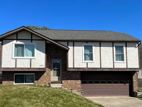 680 Creekview Dr, Heath, OH 43056