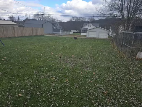 134 N Main St, Philo, OH 43771 photo 2