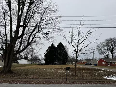 106 N Cherry St, North Lewisburg, OH 43060