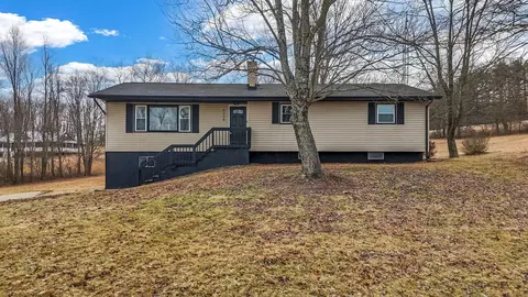 4338 Briarcliff Rd, Nashport, OH 43830