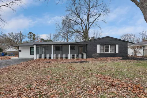 343 Flint Ridge Dr, Columbus, OH 43230