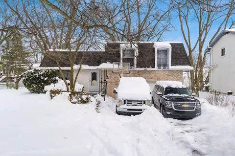 6162 Oakfield Dr E, Columbus, OH 43229