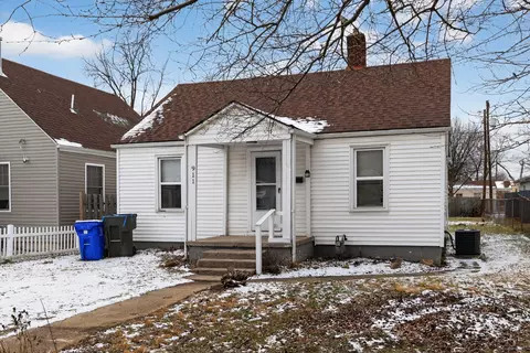 911 Clarendon Ave, Columbus, OH 43223