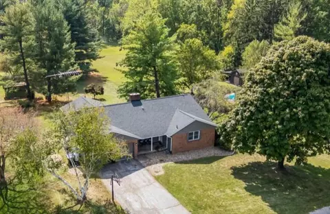 2645 Kings Mill Dr, Marion, OH 43302