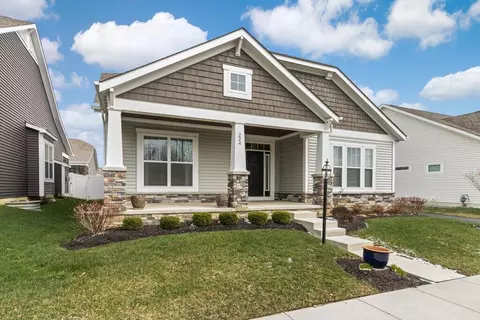 224 Honeywood Dr N, Galena, OH 43021