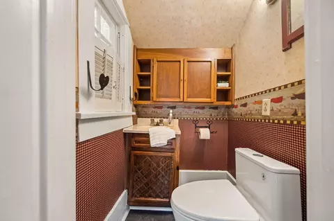 Bath - 230 W Columbus St, Mount Sterling, OH 43143 photo 1 of 4