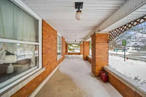Exterior - 230 W Columbus St, Mount Sterling, OH 43143 photo 5 of 9