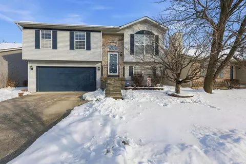 1062 Viewpointe Dr, Columbus, OH 43207