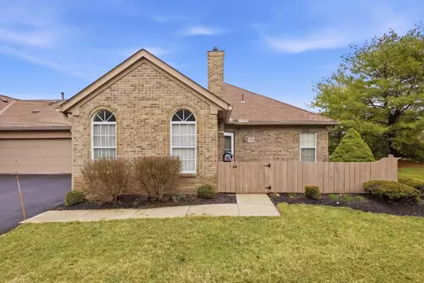 2487 Timbers Edge Ln, Columbus, OH 43235