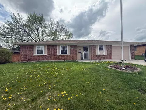 7302 Belle Plain Dr, Dayton, OH 45424