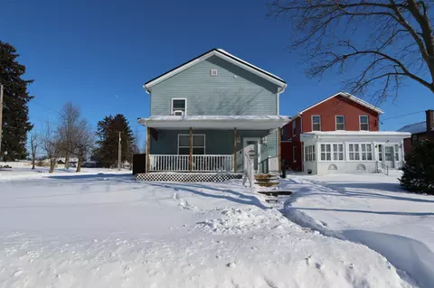 127 N Pierce St, Crestline, OH 44827