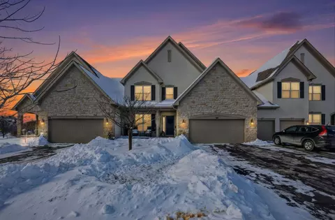 6704 Knoll View Ct, Powell, OH 43065