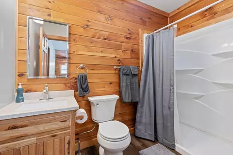 Bath - 29941 Blosser Rd, Logan, OH 43138 photo 1 of 2