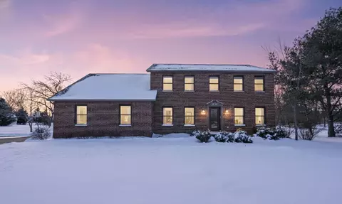 55 Roland Ct, Pataskala, OH 43062