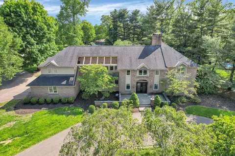 20 Waterford Ct, Granville, OH 43023