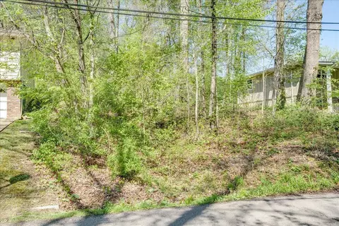 593 Ross Rd SE, Lancaster, OH 43130