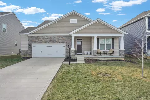 297 Mahogany Ln, Commercial Point, OH 43116