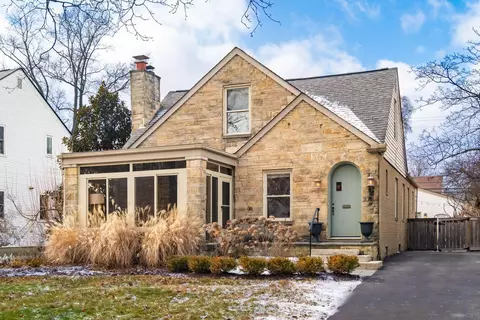 271 S Cassingham Rd, Bexley, OH 43209