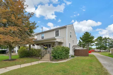 28 N Hazelwood Ave, Newark, OH 43055