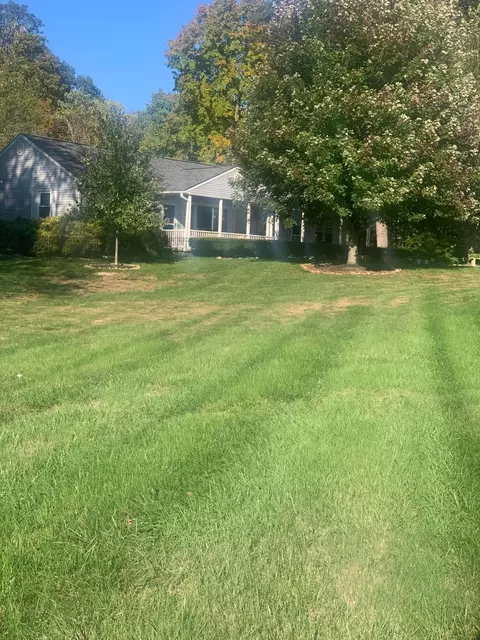 Exterior - 7618 Stout Rd, Circleville, OH 43113 photo 8 of 9