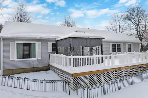 Exterior - 7618 Stout Rd, Circleville, OH 43113 photo 4 of 9