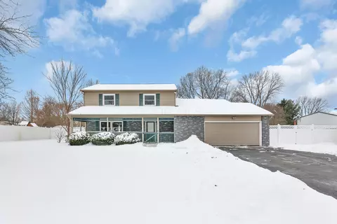 9841 Woodsfield Cir NW, Pickerington, OH 43147