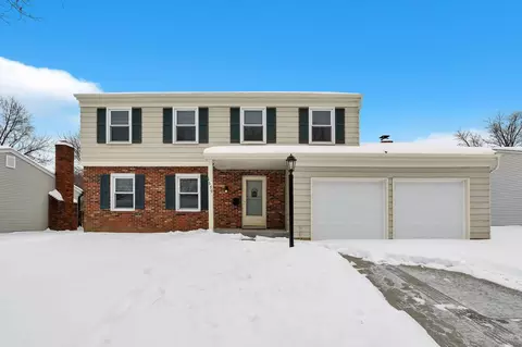 1679 Peardale Rd N, Columbus, OH 43229