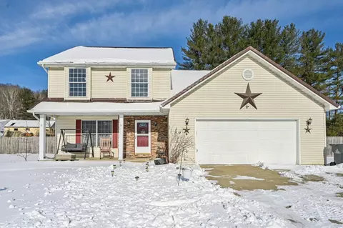 2 Blair Ct, Nelsonville, OH 45764