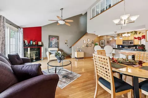 1083 Oak Bay Dr, Galloway, OH 43119