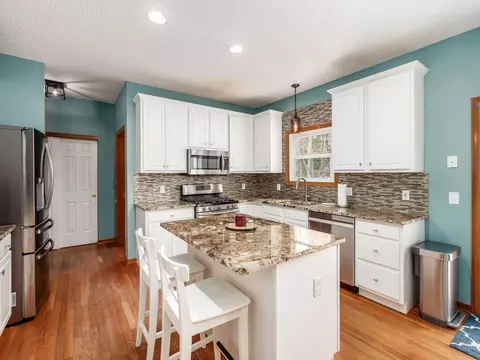 Kitchen - 974 Wake Dr, Westerville, OH 43082 photo 2 of 5