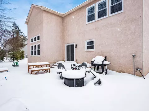 Exterior - 974 Wake Dr, Westerville, OH 43082 photo 8 of 10